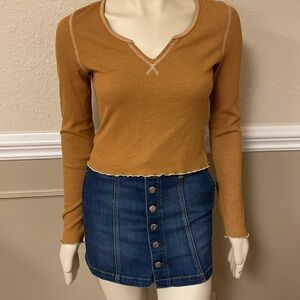 American Eagle Tan Thermal Long Sleeve Top Size Medium